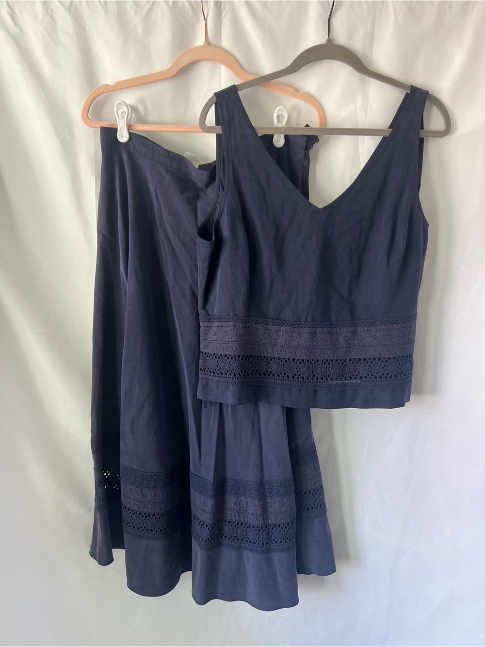 Women’s Vintage JONES NEW YORK 72%//Silk 28% Linen Navy* Lace Skirt & Tank Set